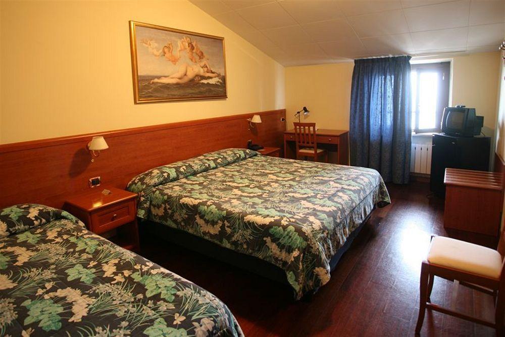 Hotel I Duchi Camerino Eksteriør bilde